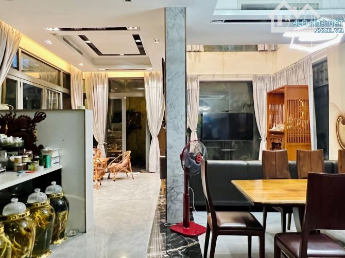 Biệt thự cao cấp Tú Xương _ Q3. DT 143m2. 4 tầng. 9m x 16m. Giá 65 tỷ. - 3