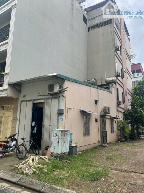 BÁN LÔ ĐẤT 45M TÁI ĐỊNH CƯ THẠCH BÀN LONG BIÊN, VỈA HÈ , Ô TÔ TRÁNH CHỈ 13,5 TỎI - 3