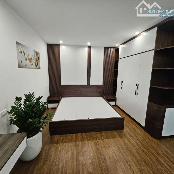 TRUNG TÂM PHỐ THẠCH BÀN – LONG BIÊN ✨ Nhà đẹp 35m² x 5 tầng, 3 PN rộng, giá 4,95 tỷ - 3
