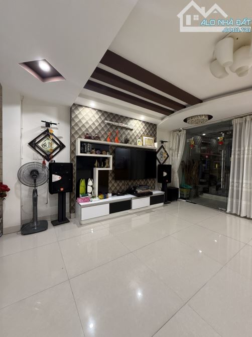 Phan Đăng Lưu - Hải Châu, 200m², 4 tầng, hơn 18 tỷ - 3