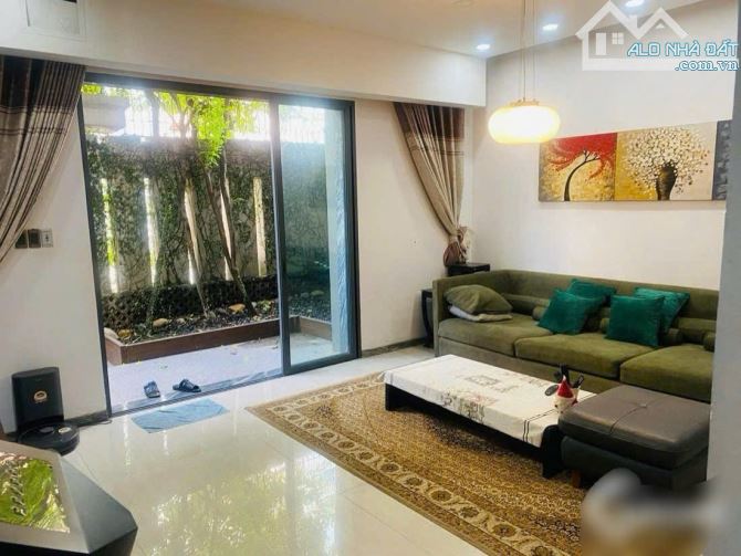 Bán biệt thự 3 tầng kdc D2D, p.Thống Nhất, tp Biên Hoà. 10x20m 500m sàn 19 tỷ - 3