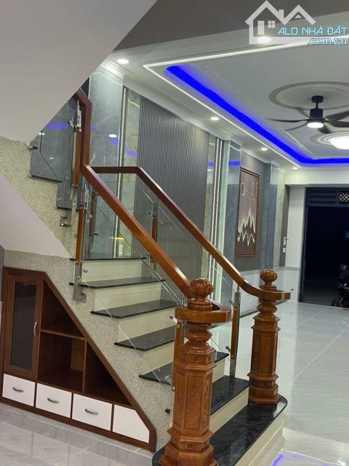 🔥 NHÀ 1 TRỆT 2 LẦU – KDC DĨ AN – ĐƯỜNG 8M, VỈA HÈ 6M – GIÁ CHỈ 5 TỶ 🔥 - 3