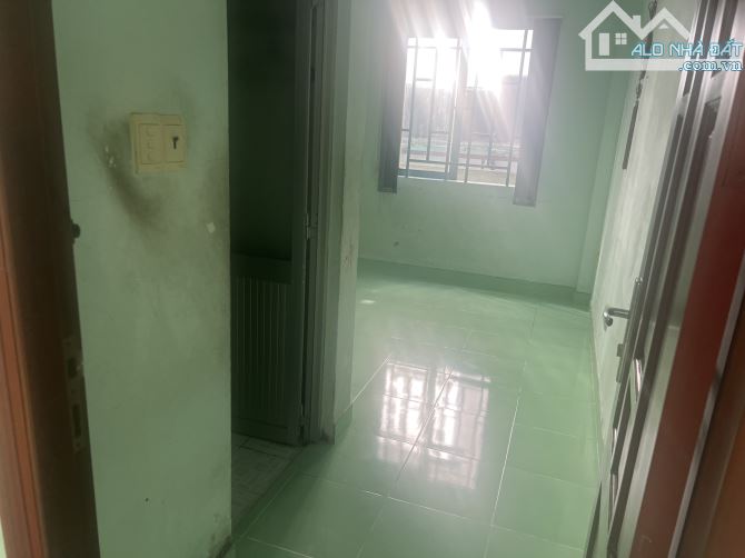 Chủ ngộp cần bán gấp nhà 3 tầng 4-19m(78m2).Hẻm 6m sát mặt tiền TA16. 4T4 - 3