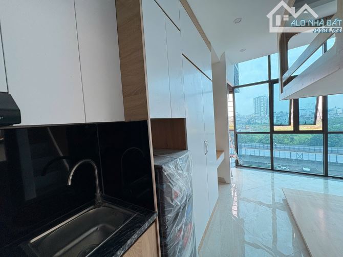 Cho Thuê CCMN 326 Nguyễn Trãi Thanh Xuân 30m2 Gác Xép + Giường Ban Công Thang Máy Trống 24 - 3