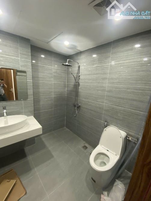 Bán Nhà Phố Trần Khát Chân - 72m2 x 6 Tầng 6 Ngủ - Nhà xây mới, vài bước ra mặt phố - 3