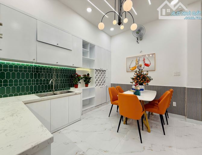 SIÊU PHẨM NHÀ 4 TẦNG – XE HƠI ĐẬU TRONG NHÀ – CÁCH MẶT TIỀN CHỈ 10M GIÁ CHỈ 6.5 ĐỒNG - 3