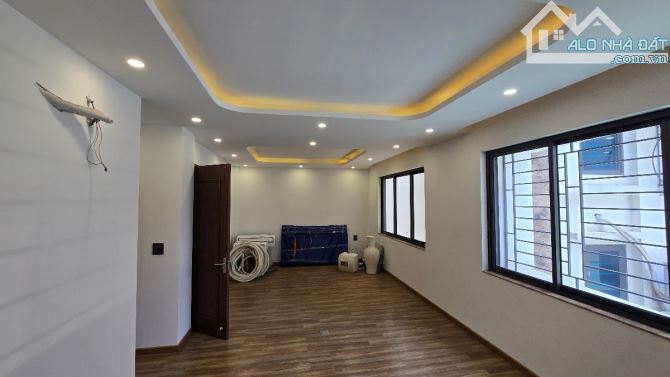 BÁN BIỆT THỰ LẠC LONG QUÂN, TÂY HỒ 748M2, 4 TẦNG, MT 18M, 412 TỶ. - 3