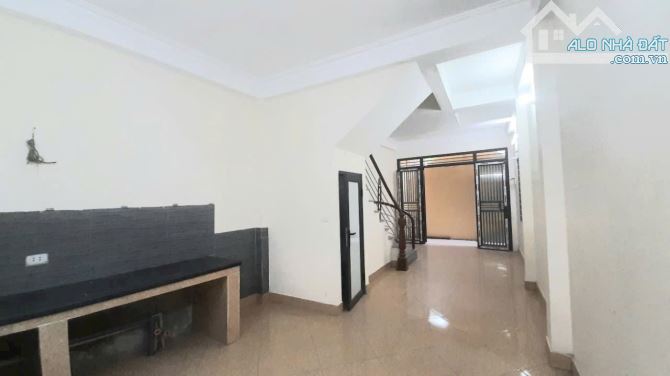 Hót- kiếm đâu ra căn thứ 2 - Cầu Tự Khoát - Thanh Trì 35m 3 tầng chỉ hơn 3 tỉ - 3