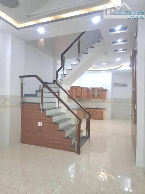 CHỈ HƠN 6 Tỷ - LÊ VĂN QUỚI -80M2 -4 TẦNG -4PN - SHR -  NỞ HẬU -GIÁP TÂN PHÚ - 3