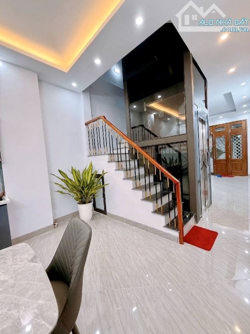 BÁN NHÀ PHỐ 8/3 – PHÂN LÔ - VỈA HÈ - Ô TÔ - KINH DOANH – DTSD 48M2 X 5T - HƠN 13 TỶ! - 3