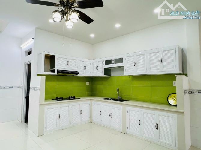 NHÀ ĐẸP THỐNG NHẤT GV - HẺM XE TẢI THÔNG - 61M²(4×15,3) - 3 TẦNG LẦU HƠN 6 TỶ - TẶNG NT - 3