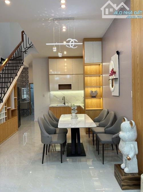 🏡 KIỆT TÁC 2 TẦNG TÔN ĐỨC THẮNG - 79M² - 4,96 TỶ  🚗 Nhà 2 tầng, 2 mê, kiệt 5m ô tô đỗ ng - 3