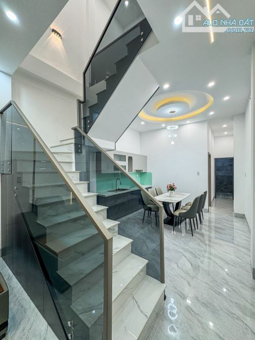 NHÀ TRỆT LẦU NGANG 4 DÀI 16 HẺM 311 NGUYÊN VĂN CỪ - CÓ PHÒNG NGỦ Ở TÂNG TRỆT - 3