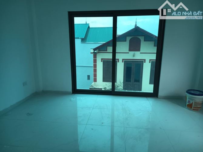 BÁN NHÀ LÔ GÓC – 15M RA ĐƯỜNG Ô TÔ TRÁNH – HÀNG XÓM VINCOM 36m2 giá 5.75 tỷ - 3