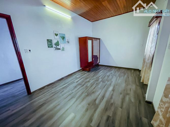 NHÀ 3 TẦNG MỚI KEN ,Ô TÔ VÀO SÂN -CÙ CHÍNH LAN -THANH KHÊ-GIÁ CHỈ 5,15 TỶ - 3