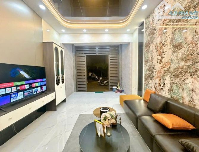Bán nhà đường Lam Sơn, Quận Tân Bình, Giá: 2 tỷ 190 triệu / 50m2, sổ hồng riêng - 3