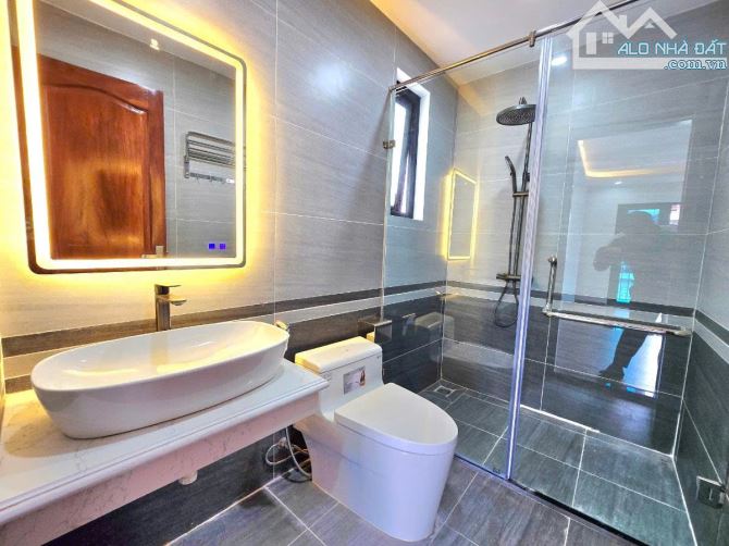 BÁN NHÀ 7 TẦNG Ô TÔ TRÁNH, VỈA HÈ KINH DOANH PHỐ ĐỘI NHÂN, BA ĐÌNH - DT50M, MT5M - GIÁ 18 - 3