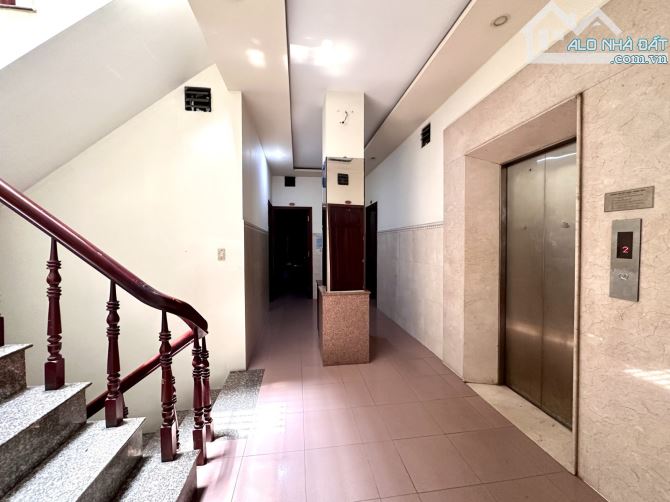 Tòa khách sạn 25 Phòng - Doanh thu khủng 2.3 tỷ/năm - Nguyễn Oanh nối dài, Q12 - 3