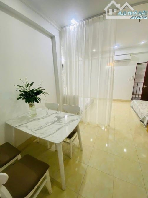 Bán nhà Cầu Giấy 7 tầng thang máy-dòng tiền-nhà siêu đẹp như mới dt 46/50m 7T mt 4,5m - 3