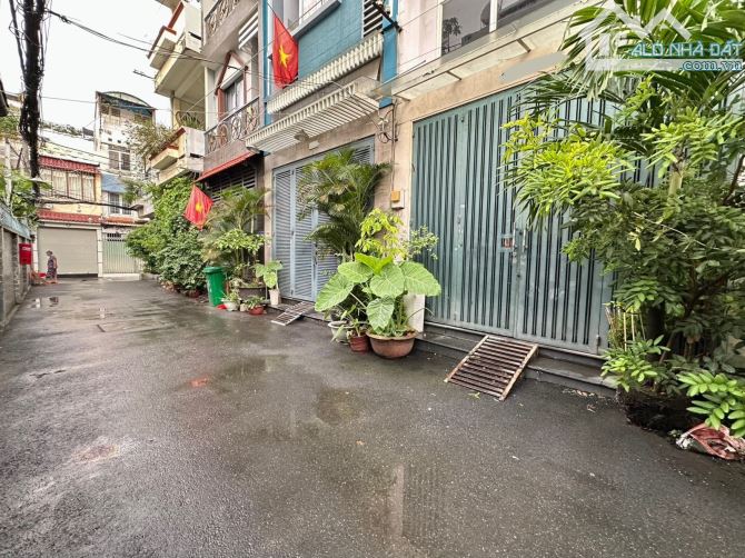 NHÀ HXH NHỰA TRUNG TÂM QUẬN 3 - CMT8 - 72M2 (4x18) A4 - 12.5 TỶ - 3