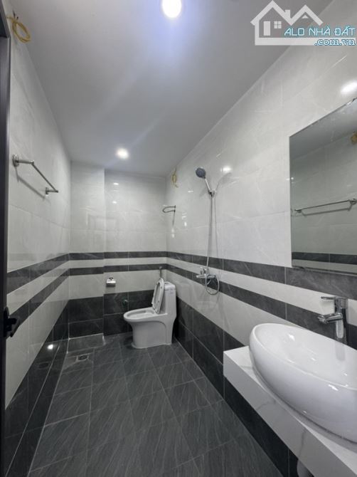 Hiếm Hót Bán nhà Đông Mỹ Thanh Trì 55m -4 tầng dân xây chỉ nhỉnh 5 tỉ sở hữu ngay - 3