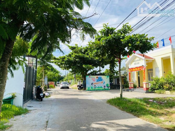 📌📌📌LÀM VIỆC TRỰC TIẾP GIÁ TỐT !!! bán lô trung tâm làng đại học - 3