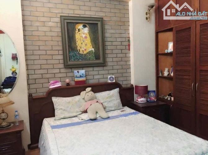 Bán Nhà Phân Lô Hào Nam, 70m2, 4T, MT 4,5m, Ô Tô Tránh Giá 22,5 Tỷ - 3