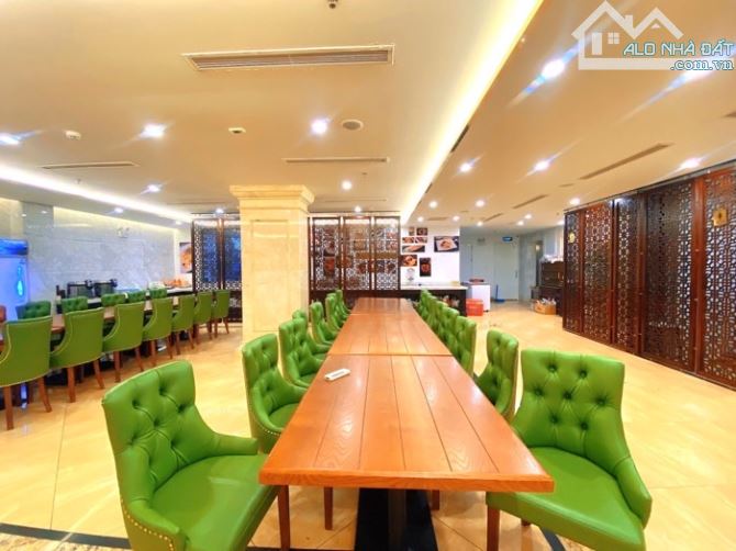 Bán nhà phố Nguyễn Thị Định, 520m2, 10 tầng, 105 phòng, ô tô 45 chỗ đỗ cửa, giá 350 tỷ. - 3