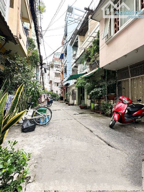 BÁN NHÀ 4 TẦNG HẺM RỘNG 5M. GẦN 60M2👉 VÀI BƯỚC RA MT NGUYỄN TRÃI, QUẬN 1. CHỈ 19,8 Tỷ - 4