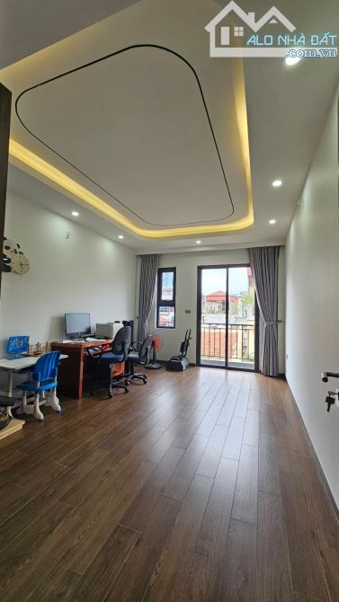 LÝ SƠN.BỒ ĐỀ_GARA Ô TÔ_FULL NỘI THẤT_ NỞ HẬU_NGÕ THÔNG_2 THOÁNG_DT 48m_GIÁ 11 TỶ NHỈNH - 4