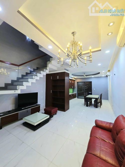 BÁN NHÀ PHỐ 105M2,4 TẦNG HOÀN CÔNG ĐỦ ,FULL NỘI THẤT, Ô TÔ VÀO NHÀ ,CÁT LÁI THỦ ĐỨC - 4