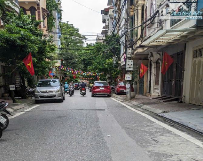 Bán gấp nhà   Phố Trần Quốc Hoàn , Cầu Giấy, giá nhỉnh 13 tỷ, chủ nhà hỗ trợ thiện chí - 4