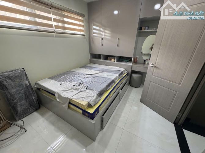 LÊ ĐỨC THỌ - 56M2 (4.3x13) - 5 TẦNG, 4 PN - SÂN THƯỢNG TRƯỚC - KHU DÂN TRÍ - 6.x TỎI. - 4