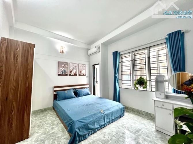 Lõi Ba Đình -  50 - 4 tầng . Nhà dân xây chắc chắn ..mặt tiền 4m - 4