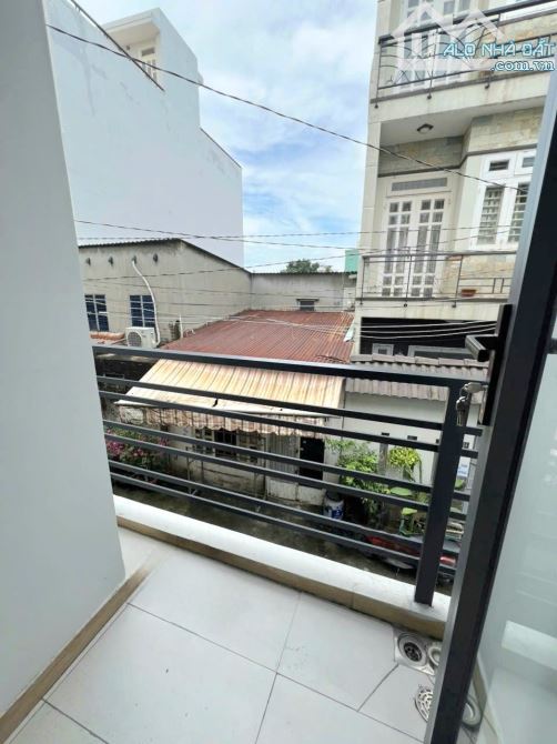 NHÀ NHỎ XINH 2 TẦNG 1 XẸT NGẮN DƯƠNG THỊ MƯỜI - TÂN CHÁNH HIỆP - QUẬN 12 - GIÁ CHỈ HƠN 3 - 4