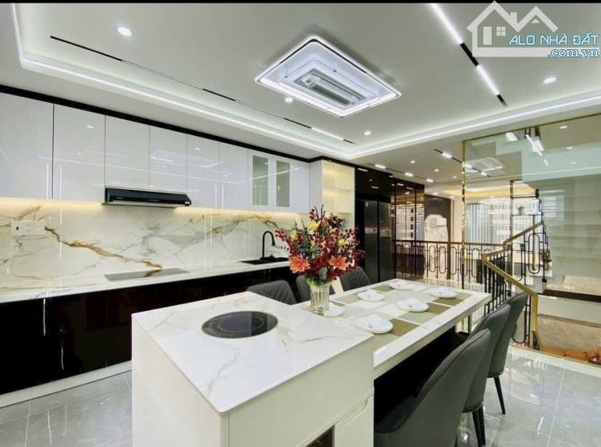 BÁN GẤP NHÀ HUỲNH MẪN ĐẠT- BÌNH THẠNH GIÁ SIÊU NGỘP GIÁ 6tỷ220/ 70m2 SỔ HỒNG RIÊNG - 4