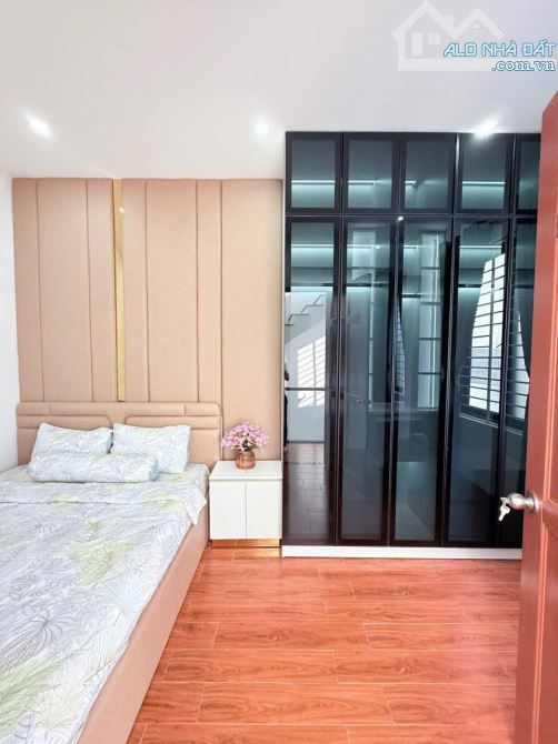 Bán Nhà 3 tầng Hoà Minh , sát Biển, sát Hồ Tùng Mậu  Diện tích đất : 5*15=75m, giá chỉ 6ty - 4