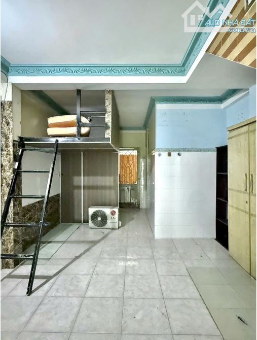 NGUYỄN KIỆM -9 CHDV - HẺM NHỰA 8M THÔNG - ĐỐI DIỆN B.V 175 - 13 T.Ỷ TL - 4