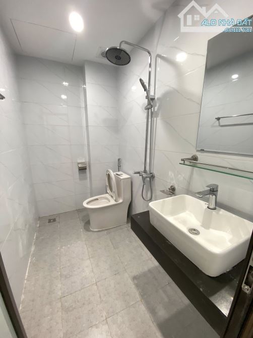 Tri ân cho anh chị căn nhà 4,5 tầng tại Kim Hoàng Vân Canh full nội thất oto cách nhà 20m - 4