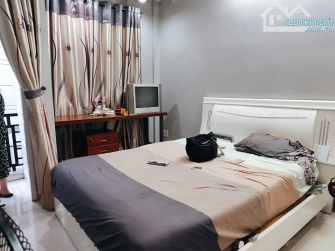 💥🏠5 TẦNG HẺM XE HƠI 42M2-30M RA ĐƯỜNG BÀ HOM Q6- VỊ TRÍ ĐẸP - GIÁ RẺ NHẤT KHU VỰC.👉6XTỶ - 4