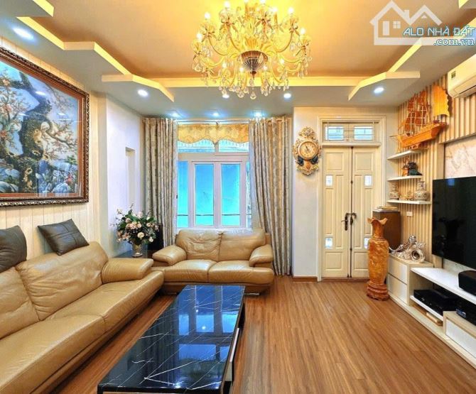 Bán Nhà phố Hoàng Cầu Đống Đa, 50m2, 5 tầng, ô tô tránh, kinh doanh, giá 17 tỷ - 4