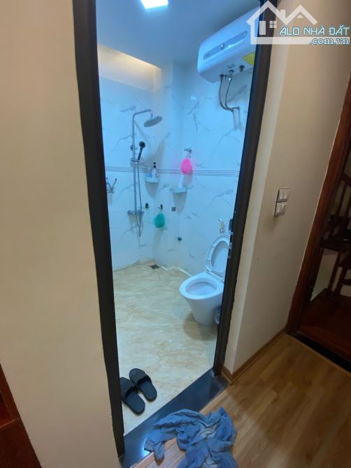Cho thuê nhà Trần Cung, Hoàng Quốc Việt. 13 triệu/tháng. Phù hợp ở Hộ gia đình, ở nhóm - 4