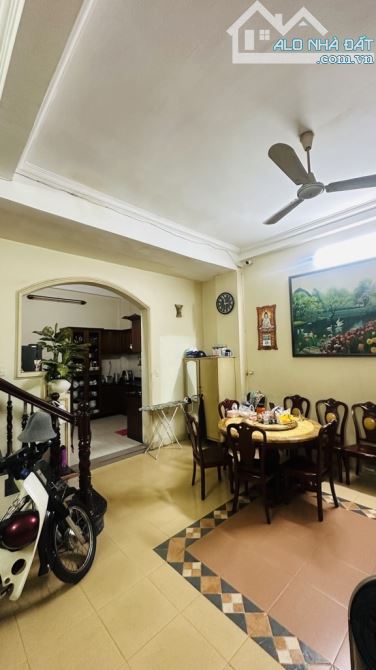 LÔ GÓC KHÔNG LỘ GIỚI - NGANG HIẾM GẦN 7M - GẦN 3 MẶT TIỀN ĐƯỜNG NGUYỄN TRÃ- HẺM 6M THÔNG - 4