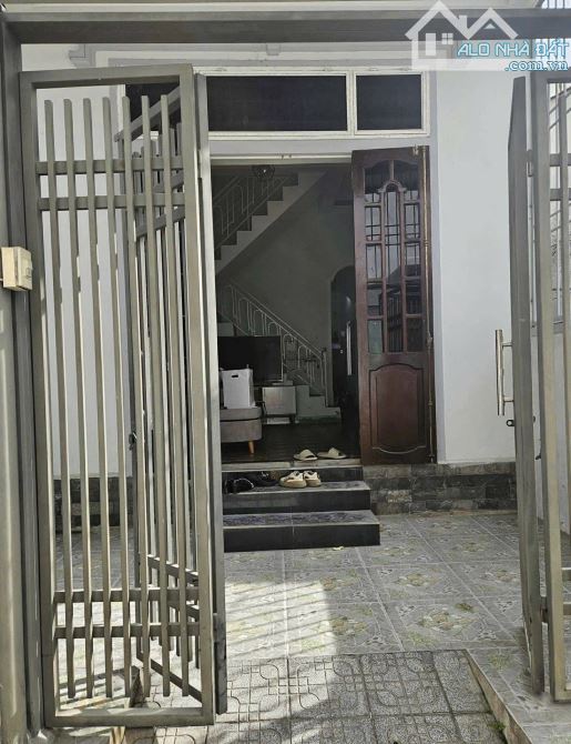 Nhà 2 tầng kiên cố Phan Bội Châu - 4