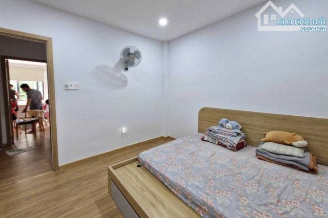 Bán nhà hẻm xe hơi, Phú Châu, Thủ Đức, 67 m² (5.2m x 15m), 3 phòng ngủ - Giá 7.38 tỷ TL - 4