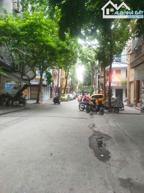 BÁN NHÀ NGHĨA ĐÔ CẦU GIẤY, PHÂN LÔ, ÔTÔ TRÁNH, 2 MẶT THOÁNG, DT 75M2,MT RỘNG GIÁ 23 TỶ - 4