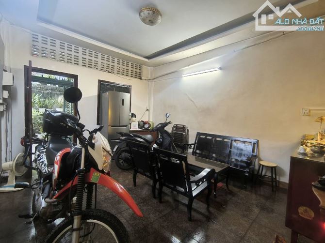 -VÀI BƯỚC THẲNG 1 TRỤC RA MẶT TIỀN - HẺM 3M, ĐƯỜNG  VĨNH VIỄN, 65M2, GIÁ CHỈ 3,5 TỶ - - 4