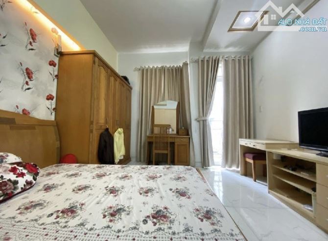 GẤP! BÁN NHÀ NGUYỄN TIỂU LA, PHƯỜNG 8, QUẬN 10. GIÁ 4TỶ960-60M2. CHO THUÊ 20TRIỆU. SỔ SẴN - 4