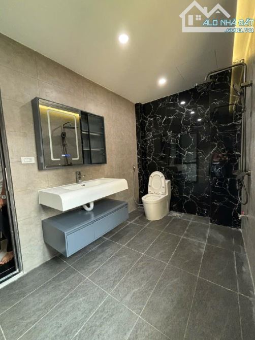 BÁN NHÀ VĂN PHÚ - LÔ GÓC - NGÕ Ô TÔ - NỘI THẤT ĐẸP VÀO Ở LUÔN - 38M 7.9 TỶ - 4