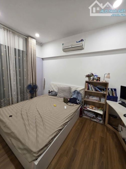 Cần Bán CHCC tại Đền Lừ 2, 63M - 2 Ngủ, 2 WC full NT- Wieu Hồ đẹp Nhỉnh 4 Tỷ. - 4